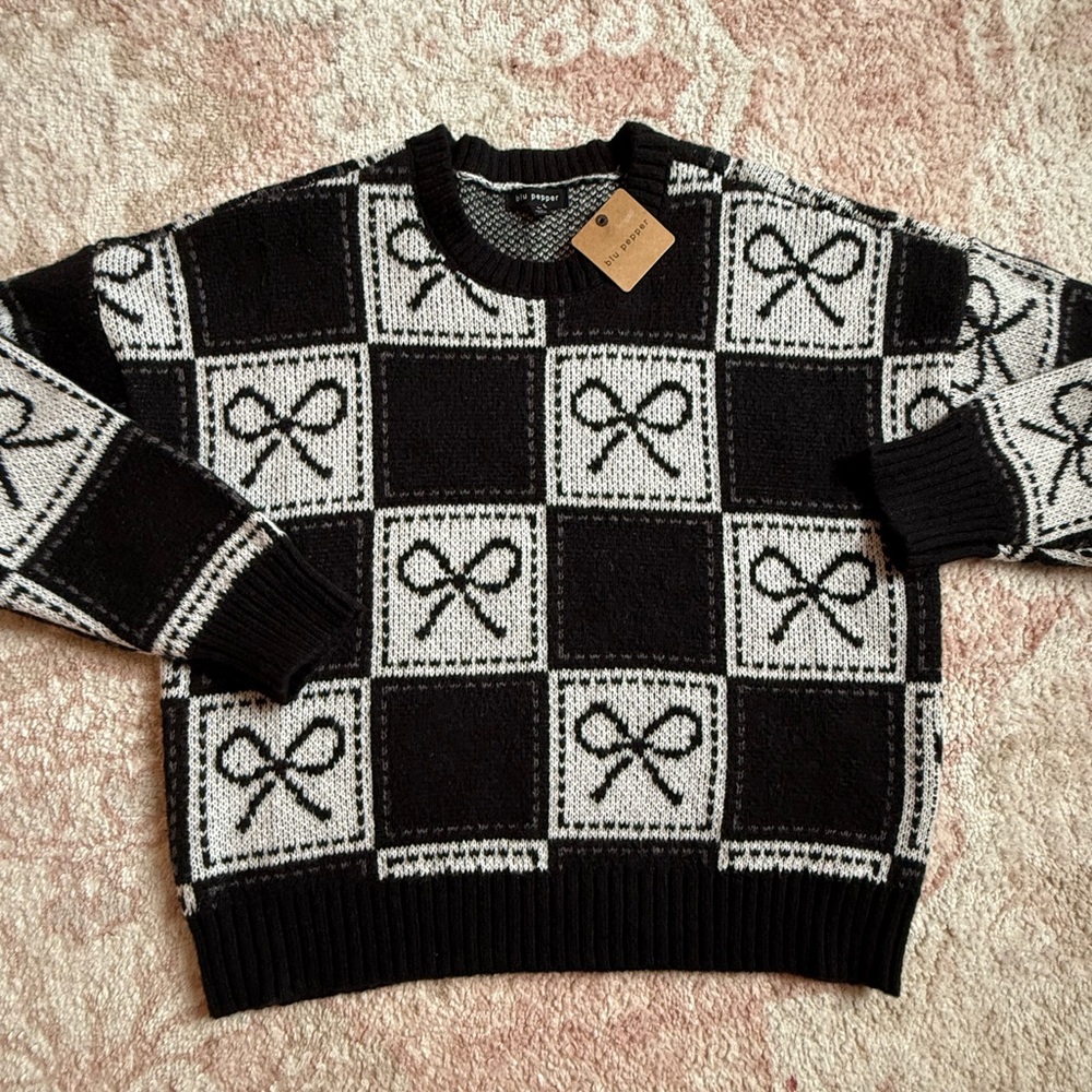 NWT BLU PEPPER CHECKERED BOW SWEATER